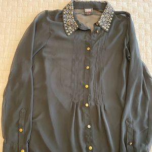 Free add on * Classy shear top with embellishment